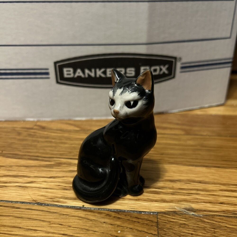 Vintage porcelain Black Cat White Face Figurine Serious Made In Japan 3 1/2”